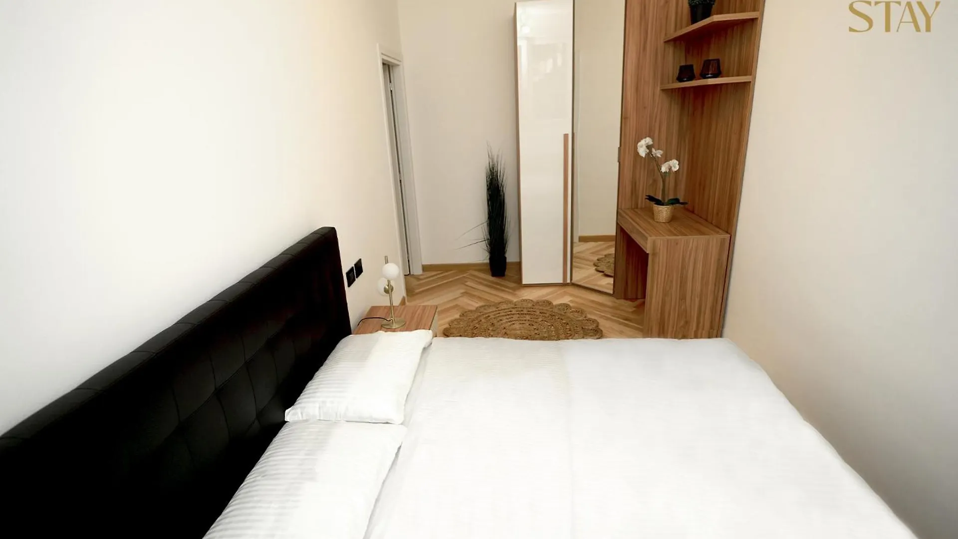 San Babila - Duomo Luxury Milanese Apartment