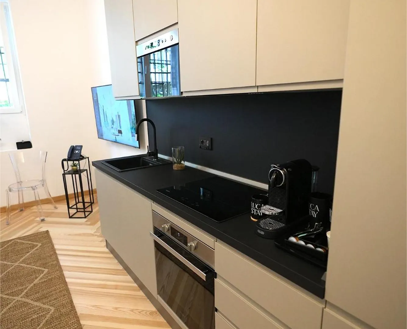 San Babila - Duomo Luxury Milanese Apartment