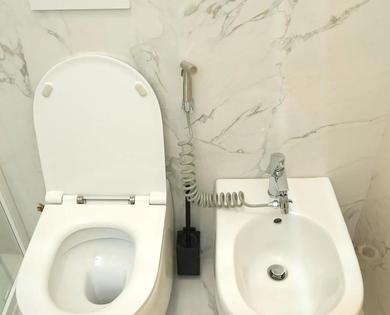 San Babila - Duomo Luxury Milanese Apartment Italy