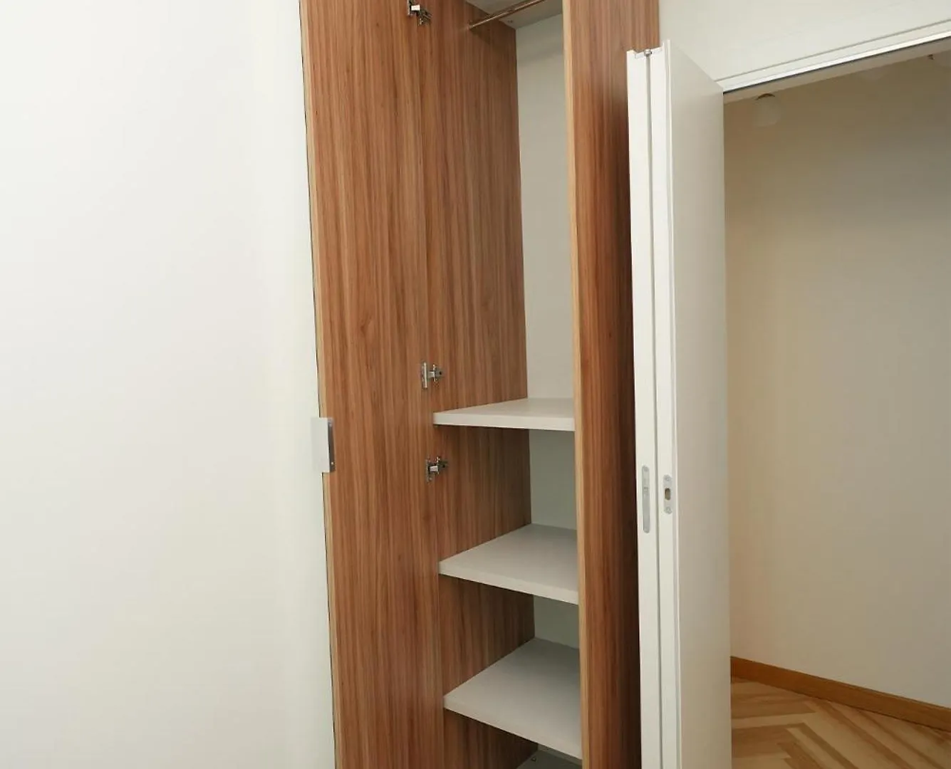 San Babila - Duomo Luxury Milanese Apartment